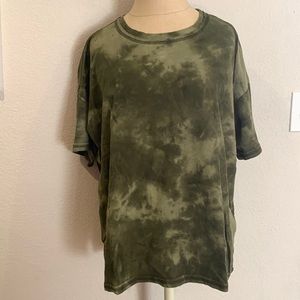 Green tie dye boxy tee